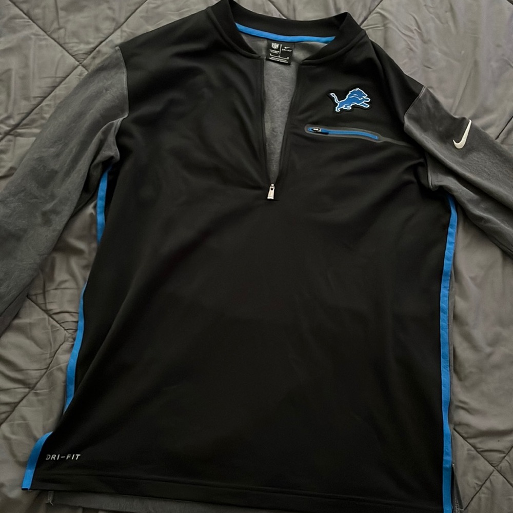Nike lions pullover
